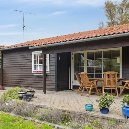 Undis - 660m From The Sea By Interhome Gedser
